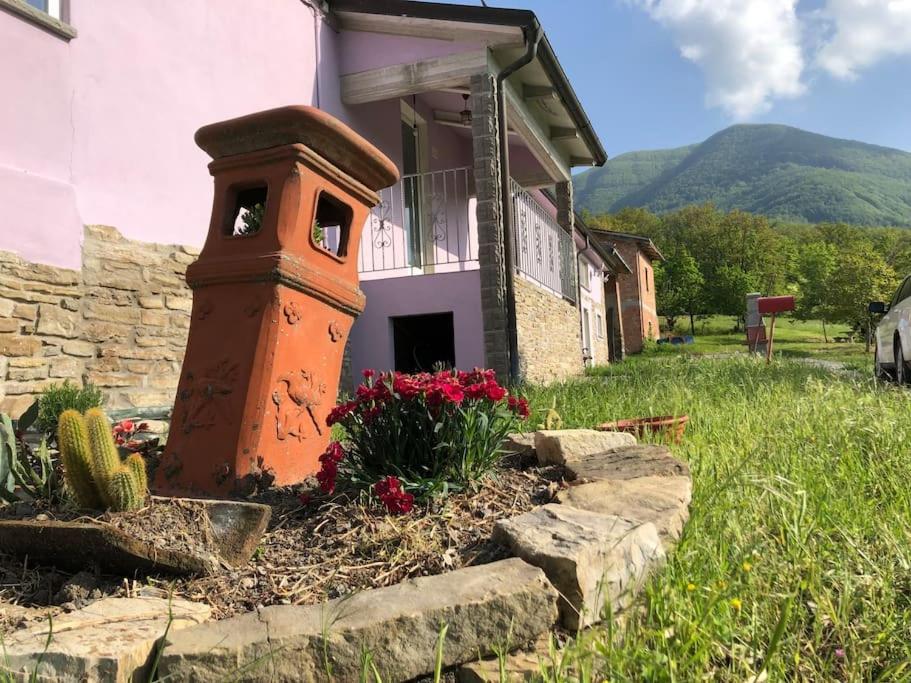 La Casa Sulla Collina Villa Varsi Екстериор снимка